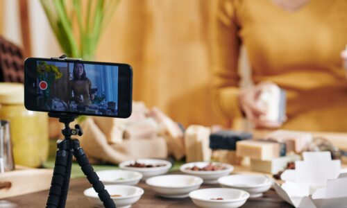 How to make a professional video with your phone? The basics of a good production Miniatura do wpisu 2