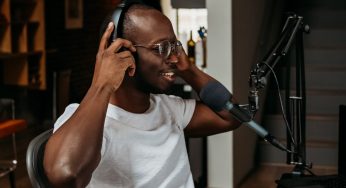 Motivational podcasts. 5 podcasts to help you be more productive and organized at work